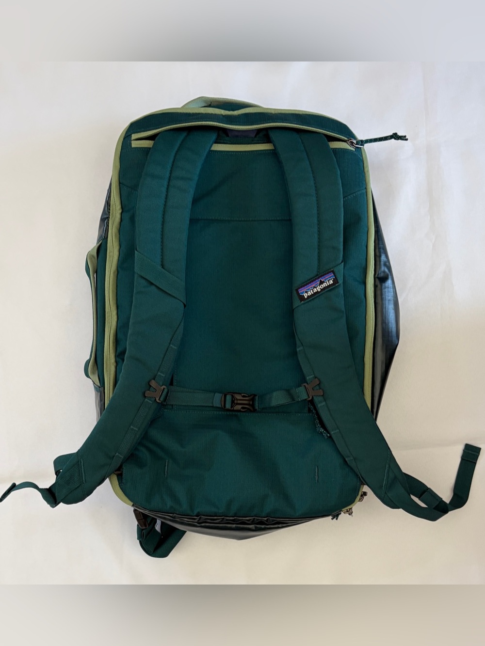 Patagonia Black Hole 26L Mini MLC Carryon Backpack 49265 Dark Borealis Green - Picture 2 of 15